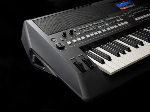 Teclado portatil YAMAHA modelo PSR SX600